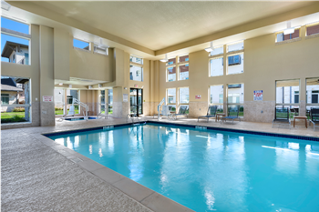 Indoor saltwater pool & spa